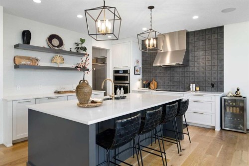 13 Shawnee Heath Sw, Calgary, AB - Indoor Photo Showing Kitchen With Upgraded Kitchen