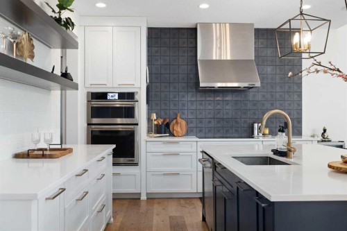13 Shawnee Heath Sw, Calgary, AB - Indoor Photo Showing Kitchen With Upgraded Kitchen