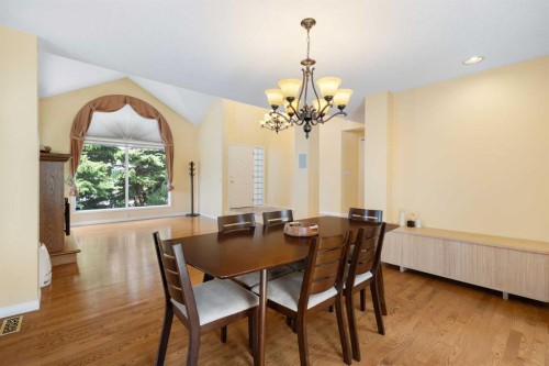 49 Scandia Hill Nw, Calgary, AB - Indoor Photo Showing Dining Room