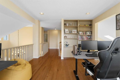 49 Scandia Hill Nw, Calgary, AB - Indoor Photo Showing Office