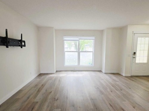 210 Prestwick Circle Se, Calgary, AB - Indoor Photo Showing Other Room