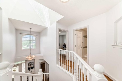 191 Sienna Park Terrace Sw, Calgary, AB - Indoor Photo Showing Other Room