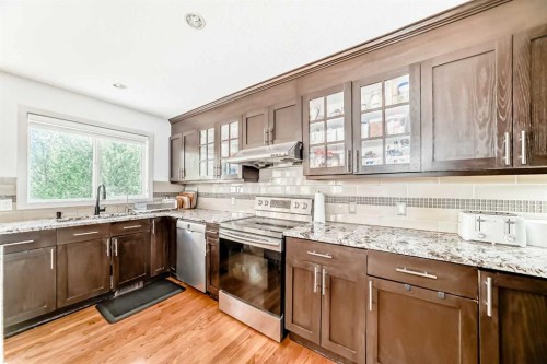 191 Sienna Park Terrace Sw, Calgary, AB - Indoor Photo Showing Kitchen