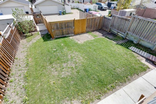 28 Hidden Point Nw, Calgary, AB - Outdoor