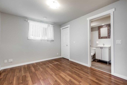 28 Hidden Point Nw, Calgary, AB - Indoor Photo Showing Other Room
