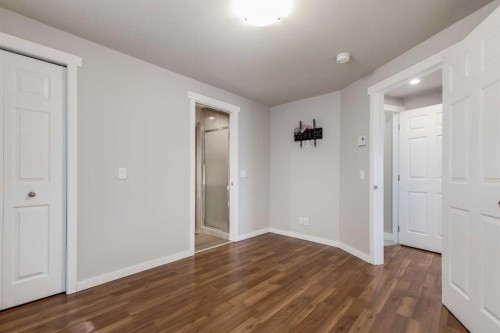 28 Hidden Point Nw, Calgary, AB - Indoor Photo Showing Other Room
