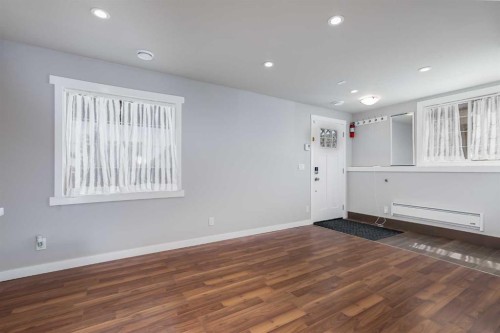 28 Hidden Point Nw, Calgary, AB - Indoor Photo Showing Other Room