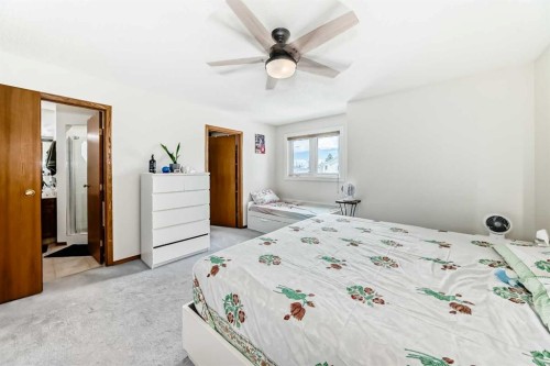 81 Eldorado Close Ne, Calgary, AB - Indoor Photo Showing Bedroom