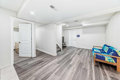 81 Eldorado Close Ne, Calgary, AB - Indoor Photo Showing Other Room