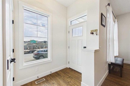 11 Royston Park Nw, Calgary, AB - Indoor Photo Showing Other Room
