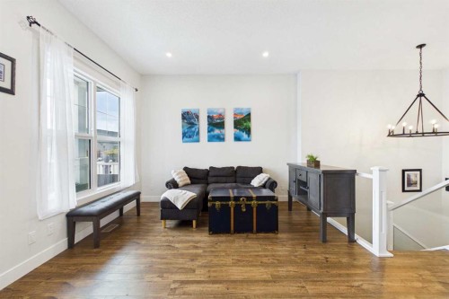 11 Royston Park Nw, Calgary, AB - Indoor