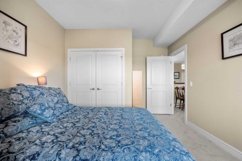 2303-2330 Fish Creek Boulevard Sw, Calgary, AB - Indoor Photo Showing Bedroom