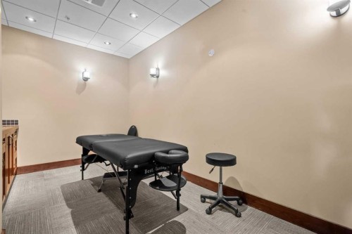 2303-2330 Fish Creek Boulevard Sw, Calgary, AB - Indoor Photo Showing Other Room