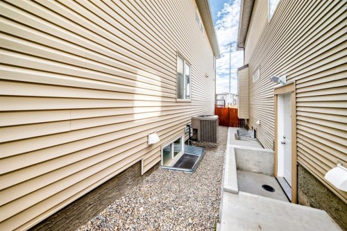 85 Savanna Close Ne, Calgary, AB 