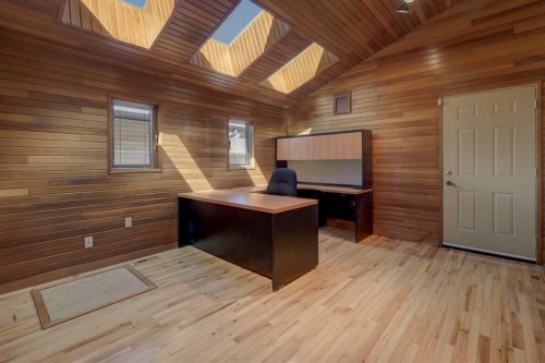 2328 Munro Drive Ne, Calgary, AB - Indoor