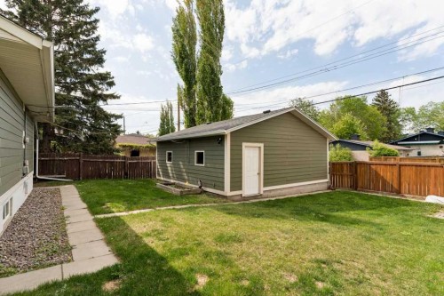 5615 20 Street Sw, Calgary, AB - Outdoor