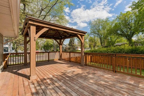 5615 20 Street Sw, Calgary, AB - Outdoor
