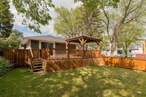 5615 20 Street Sw, Calgary, AB - Outdoor