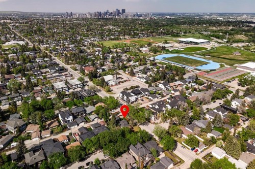 5615 20 Street Sw, Calgary, AB - Outdoor With View
