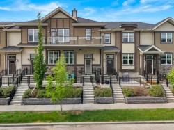 357 Mckenzie Towne Gate SE Calgary, AB T2Z 1C8