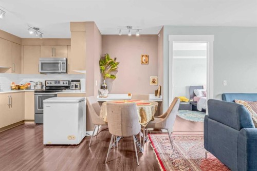 5404-302 Skyview Ranch Drive Ne, Calgary, AB - Indoor Photo Showing Kitchen