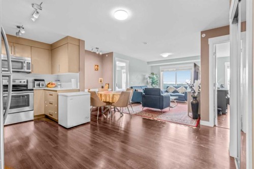 5404-302 Skyview Ranch Drive Ne, Calgary, AB - Indoor Photo Showing Kitchen