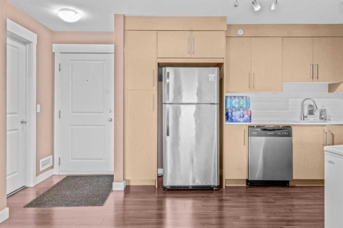 5404-302 Skyview Ranch Drive Ne, Calgary, AB - Indoor Photo Showing Kitchen