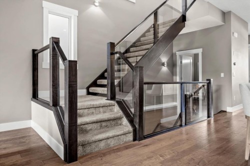 449 28 Avenue Nw, Calgary, AB - Indoor Photo Showing Other Room