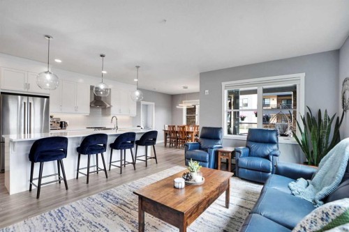 105-55 Wolf Hollow Crescent Se, Calgary, AB - Indoor Photo Showing Living Room