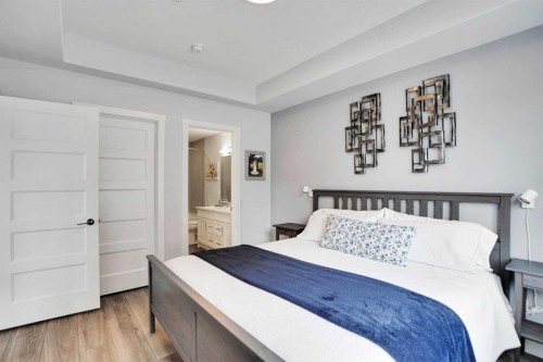 105-55 Wolf Hollow Crescent Se, Calgary, AB - Indoor Photo Showing Bedroom