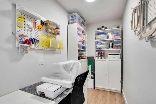 105-55 Wolf Hollow Crescent Se, Calgary, AB - Indoor Photo Showing Other Room