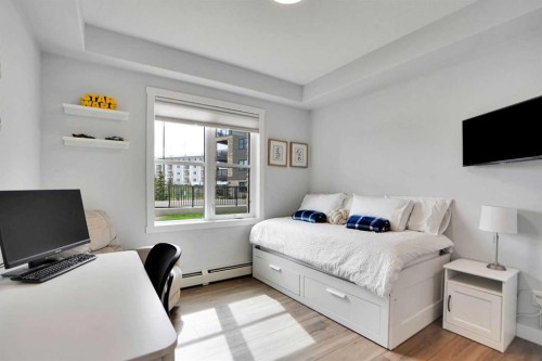 105-55 Wolf Hollow Crescent Se, Calgary, AB - Indoor Photo Showing Other Room