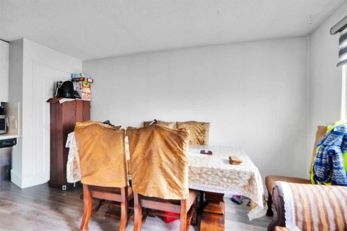 168 Castlebrook Drive Ne, Calgary, AB - Indoor