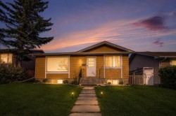 168 Castlebrook Drive NE Calgary, AB T3J 5K2