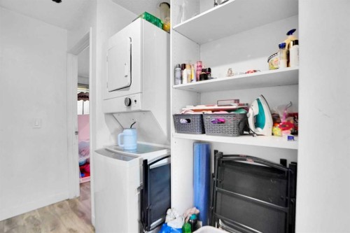 168 Castlebrook Drive Ne, Calgary, AB - Indoor
