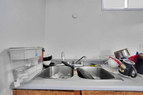 168 Castlebrook Drive Ne, Calgary, AB - Indoor Photo Showing Kitchen With Double Sink