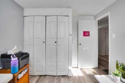 168 Castlebrook Drive Ne, Calgary, AB - Indoor