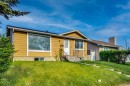 168 Castlebrook Drive Ne, Calgary, AB  - Outdoor 
