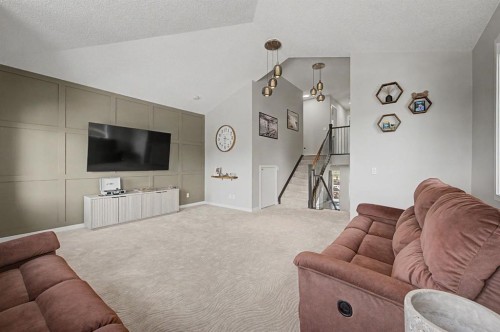 53 Fireside Crescent, Cochrane, AB - Indoor Photo Showing Living Room