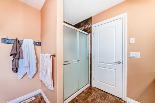 117 Saddlelake Grove Ne, Calgary, AB - Indoor Photo Showing Other Room