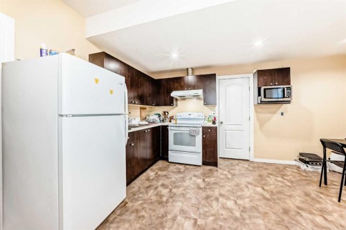 117 Saddlelake Grove Ne, Calgary, AB - Indoor Photo Showing Kitchen