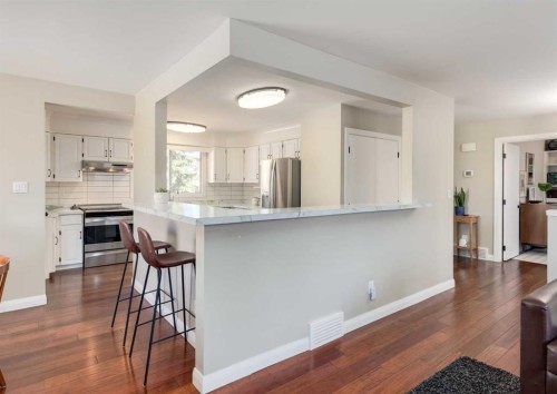 10012 Oakfield Drive Sw, Calgary, AB - Indoor Photo Showing Kitchen