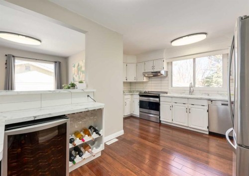 10012 Oakfield Drive Sw, Calgary, AB - Indoor Photo Showing Kitchen