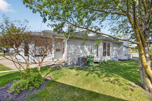 5611 Sunrise Crescent, Olds, AB - Outdoor