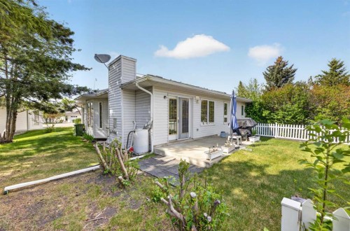 5611 Sunrise Crescent, Olds, AB - Outdoor
