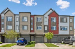 213 Copperpond Villas SE Calgary, AB T2Z 5B9