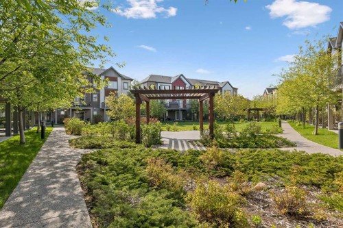 213 Copperpond Villas Se, Calgary, AB - Outdoor