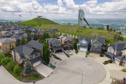 77 Cougar Ridge Cove Sw, Calgary, AB 