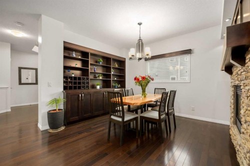 77 Cougar Ridge Cove Sw, Calgary, AB 