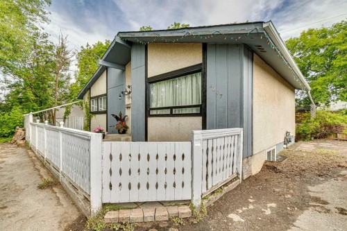 2007 Olympia Drive Se, Calgary, AB 